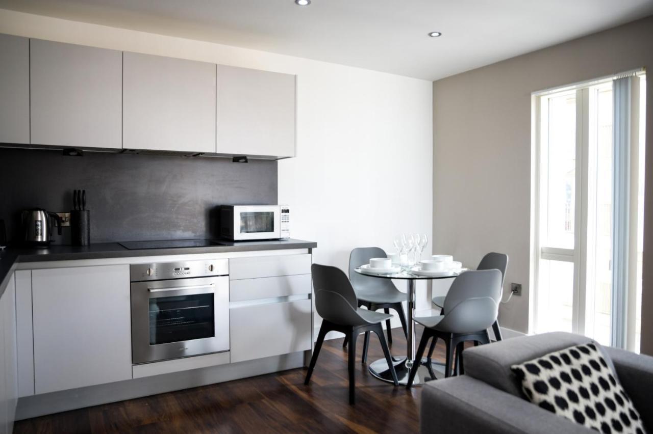 Onpoint Apartments - Spacious 2 Bedroom Apt - City Centre With Balcony مانشستر المظهر الخارجي الصورة