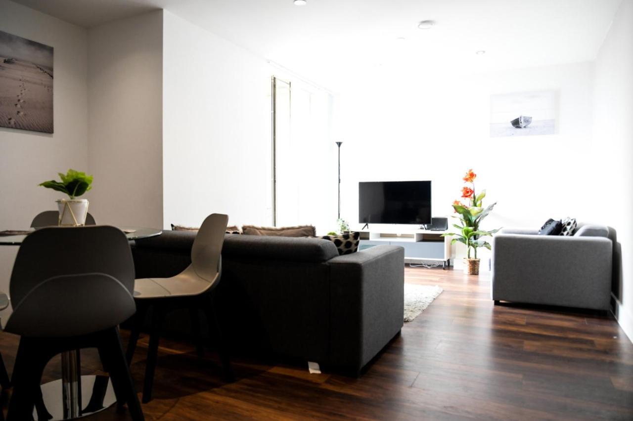 Onpoint Apartments - Spacious 2 Bedroom Apt - City Centre With Balcony مانشستر المظهر الخارجي الصورة