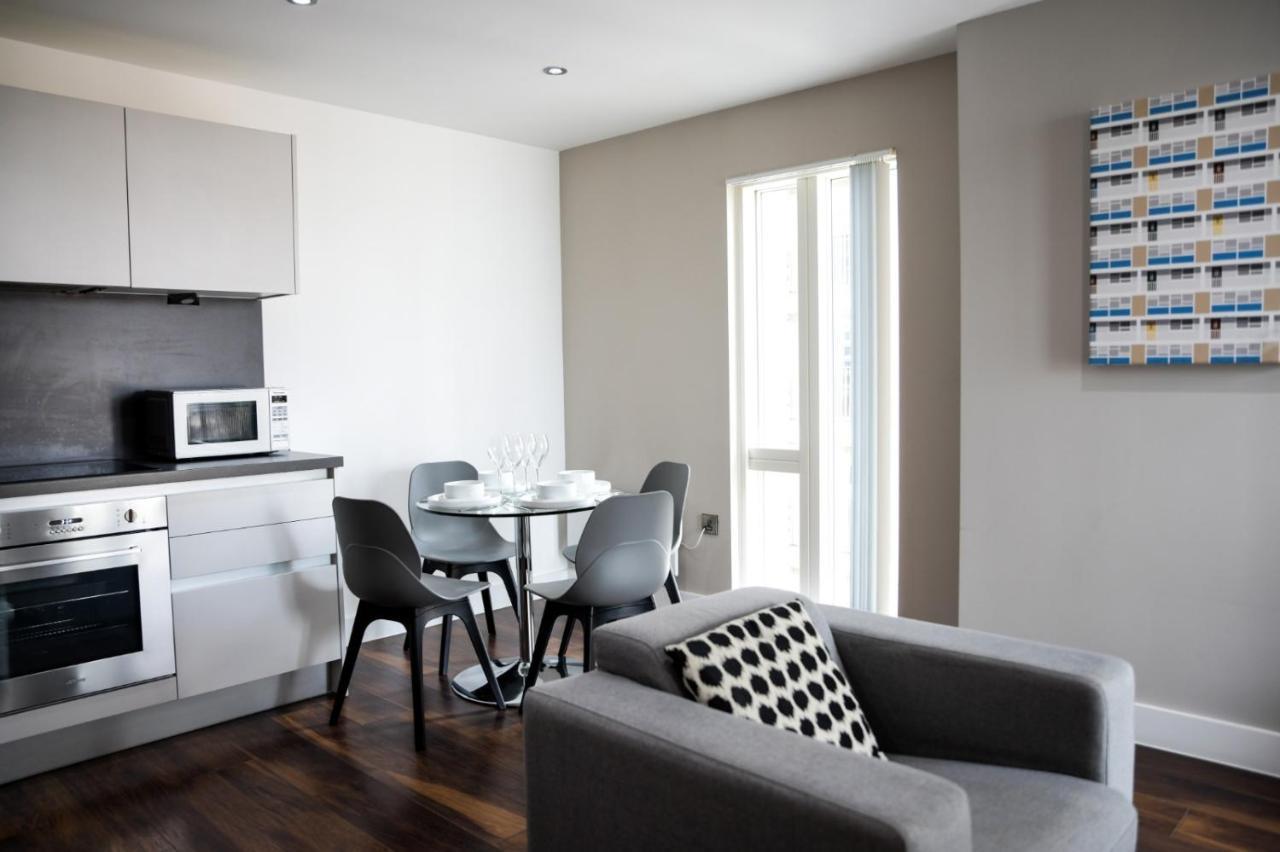Onpoint Apartments - Spacious 2 Bedroom Apt - City Centre With Balcony مانشستر المظهر الخارجي الصورة